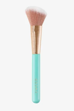 Angled Blush Brush