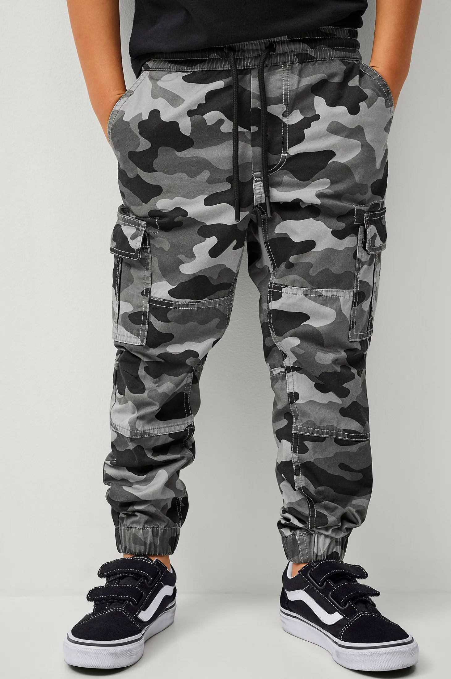 Cargo-housut James