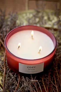 COZY - Nectarine, tuoksukynttilä luonnonvahaa