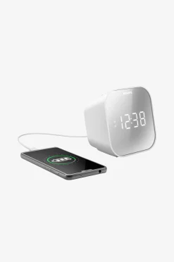 Kelloradio USB-lähtö matkapuhelimen lataamista varten