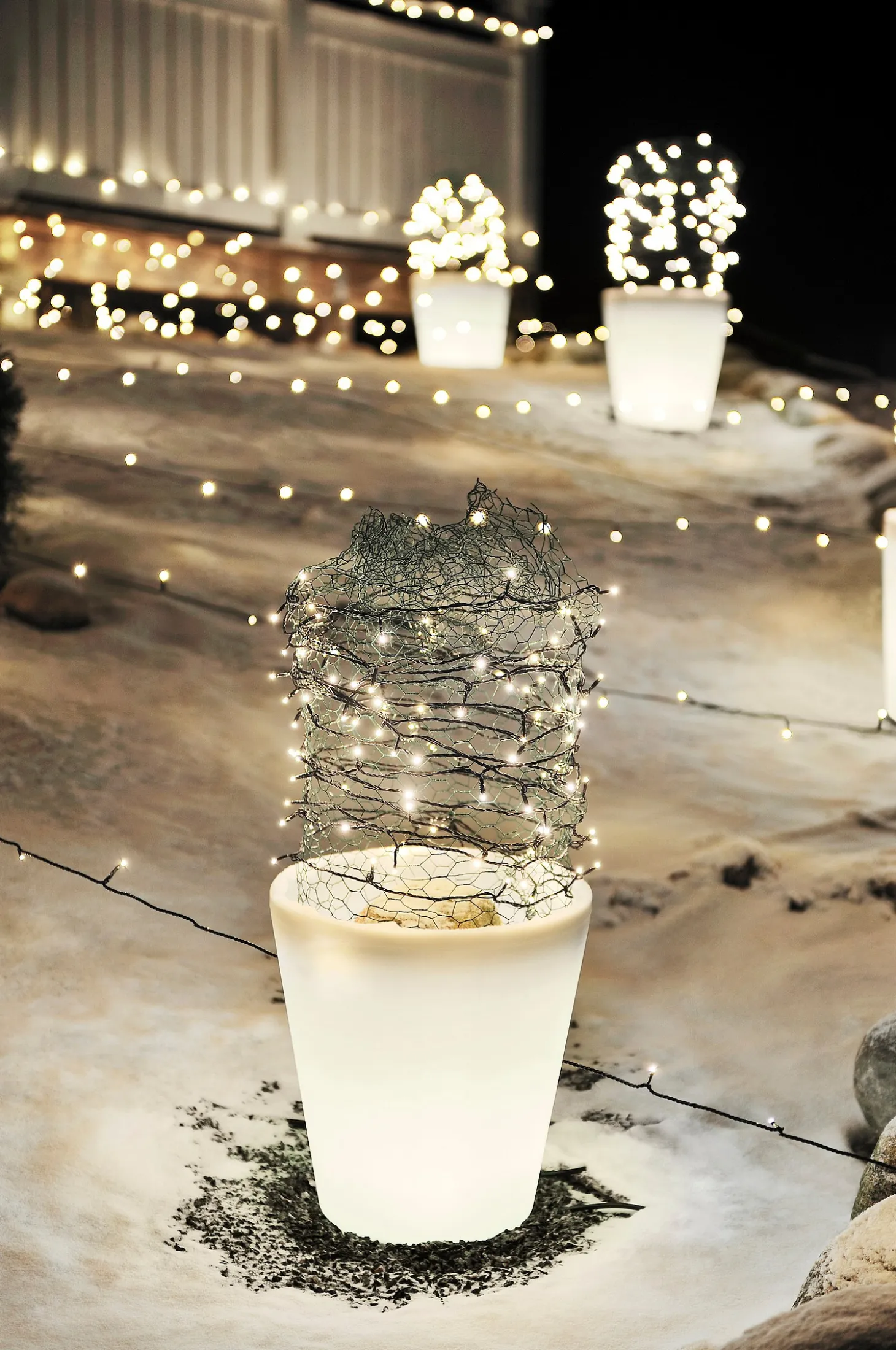 Kukkaruukku Assisi pieni, LED, 28 cm