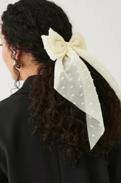 Kynsllä Bow