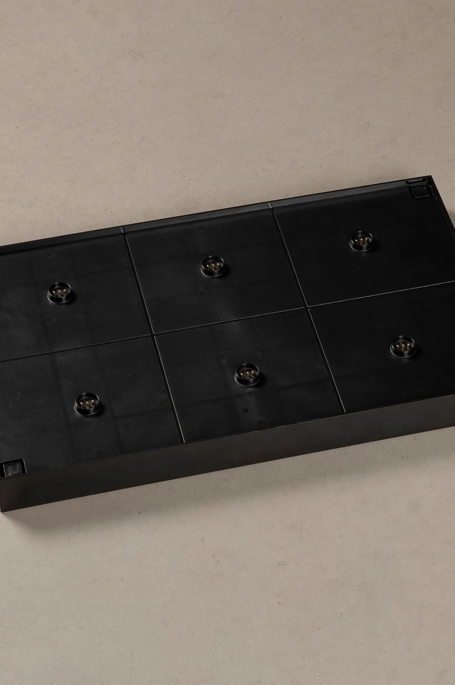 Latauslevy USB, korkeus 4 cm