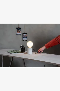 LED-valonlähde E27 G95, Opaque Filament, RA90, 3-step