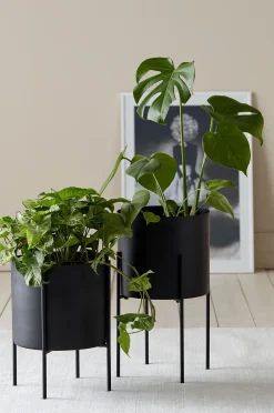 Milton-ruukku, jossa käännettävä jalusta