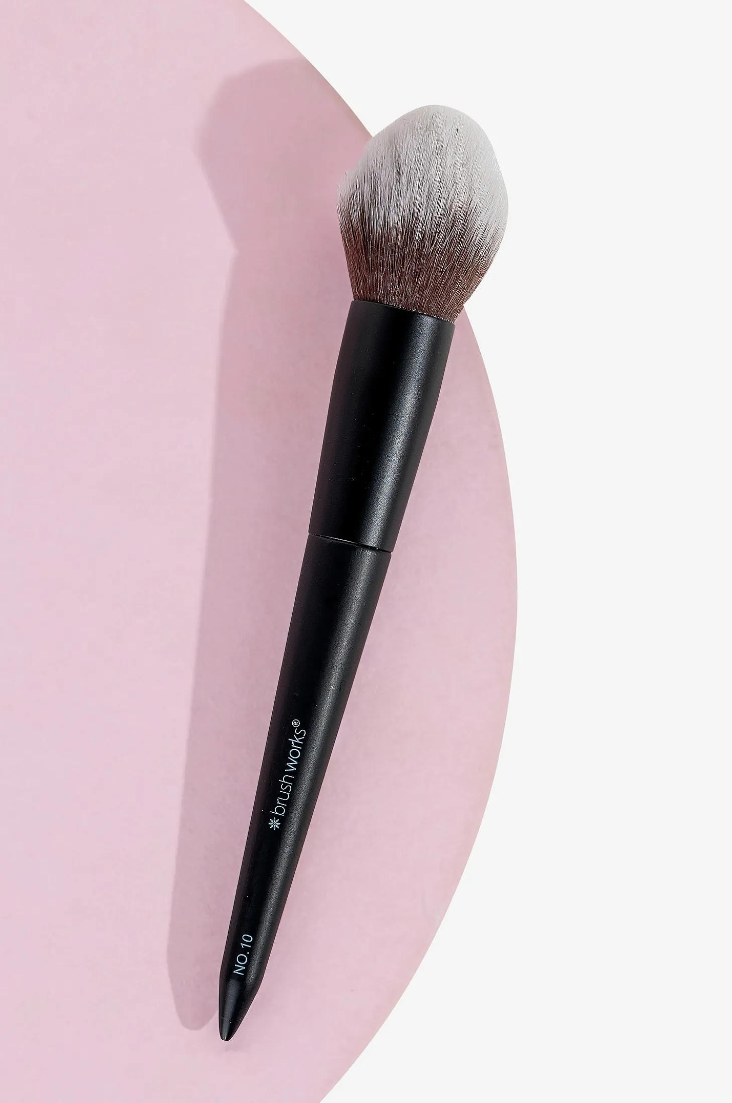 No. 10 Bronzer Brush