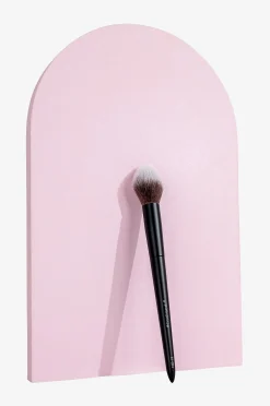 No. 13 Highlight Brush