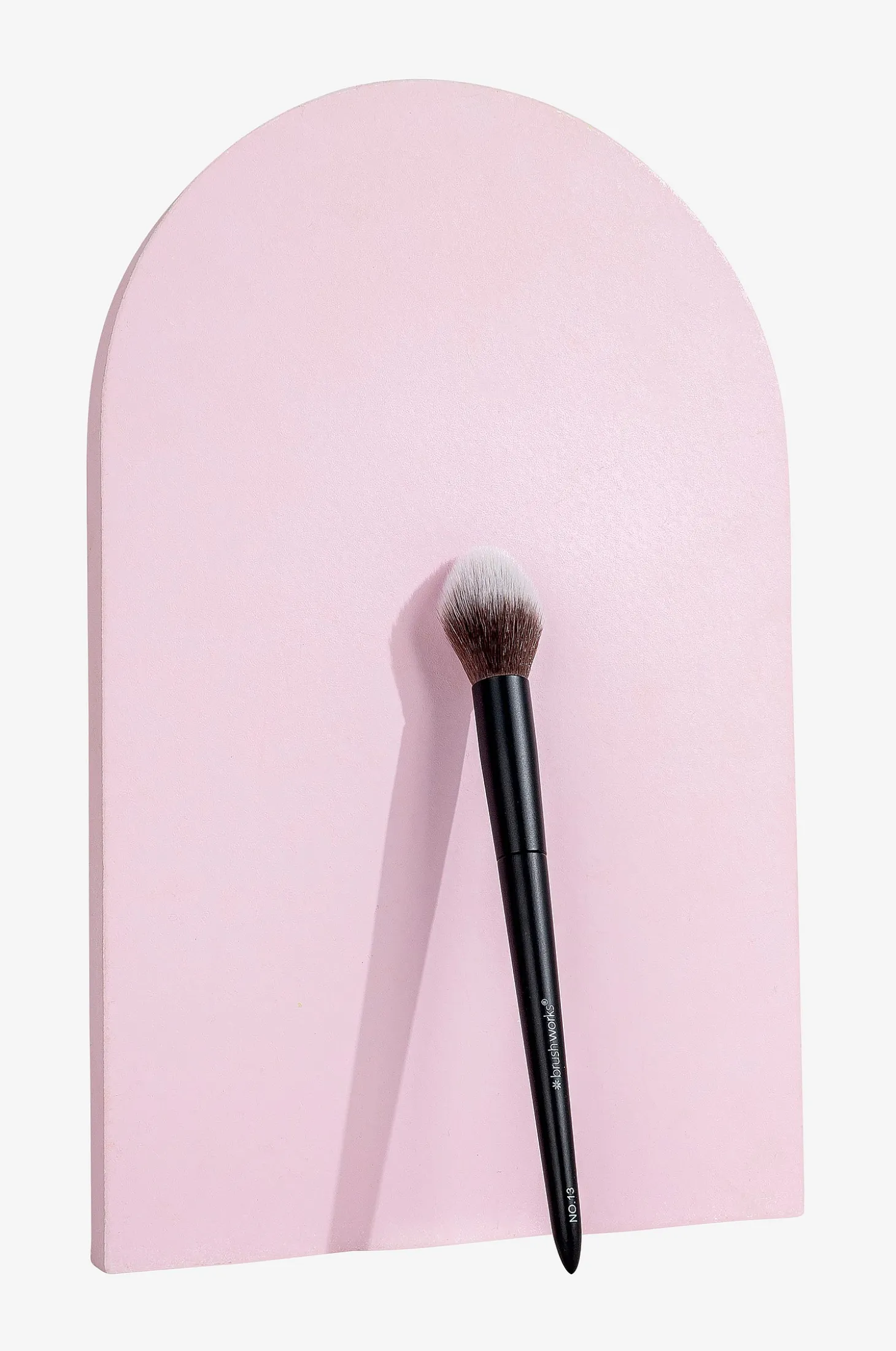 No. 13 Highlight Brush