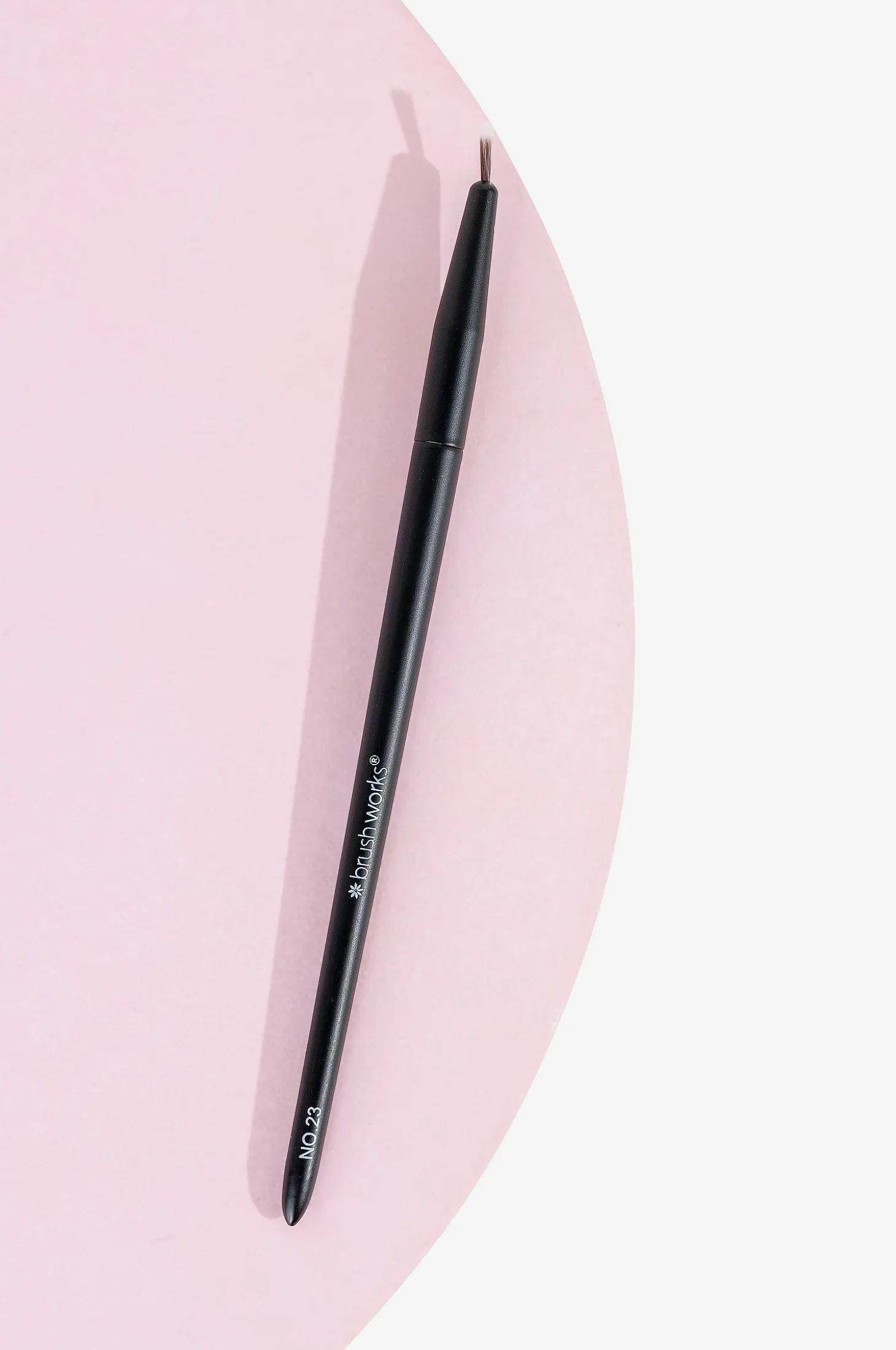 No. 23 Precise Liner Brush
