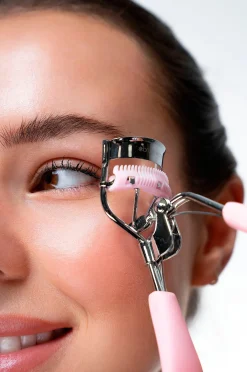 Pro Lash Curler With Comb