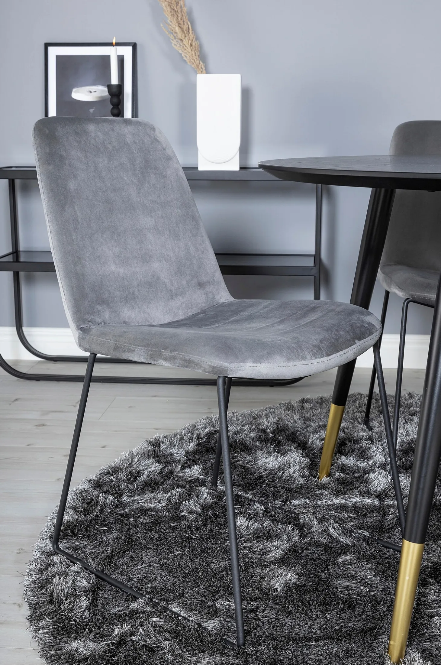Ruokailuryhmä Dipp ja tuolit Muce, 4 kpl