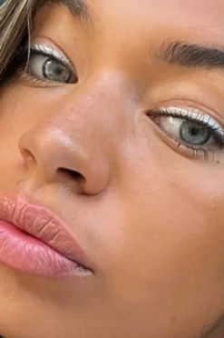 Satin Eyeliner