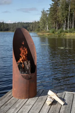 Tulipesä Bastian