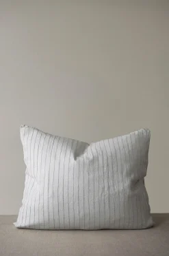 Tyynynpäällinen Stripe No .2, 100 % hamppua.